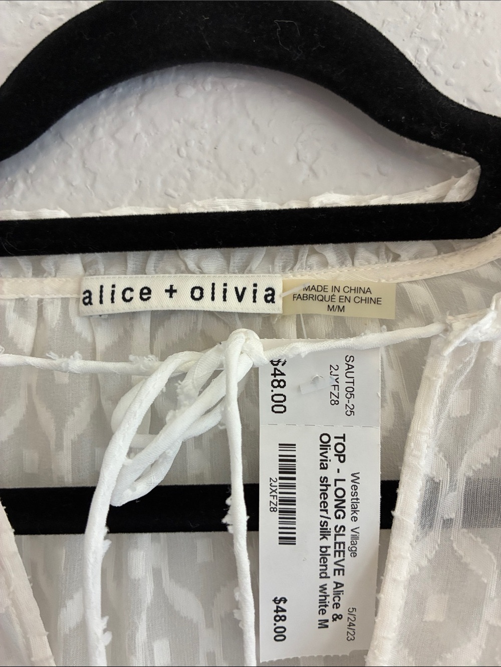 Alice + Olivia Ivory Sheer Blouse size M - Picture 3 of 7